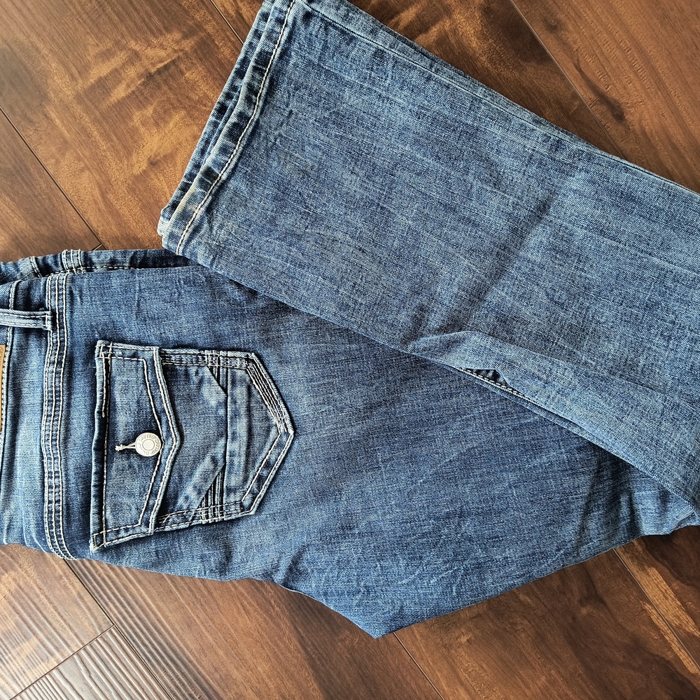 Daytrip Boot Cut Blue Jeans with Faded Denim